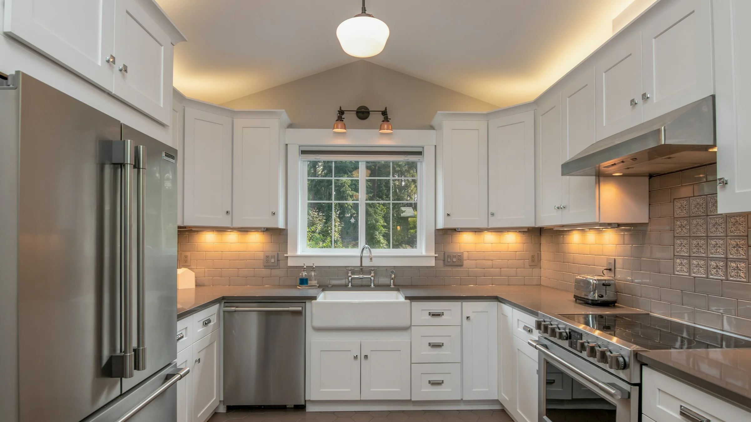 Cabinet Installation & Remodeling